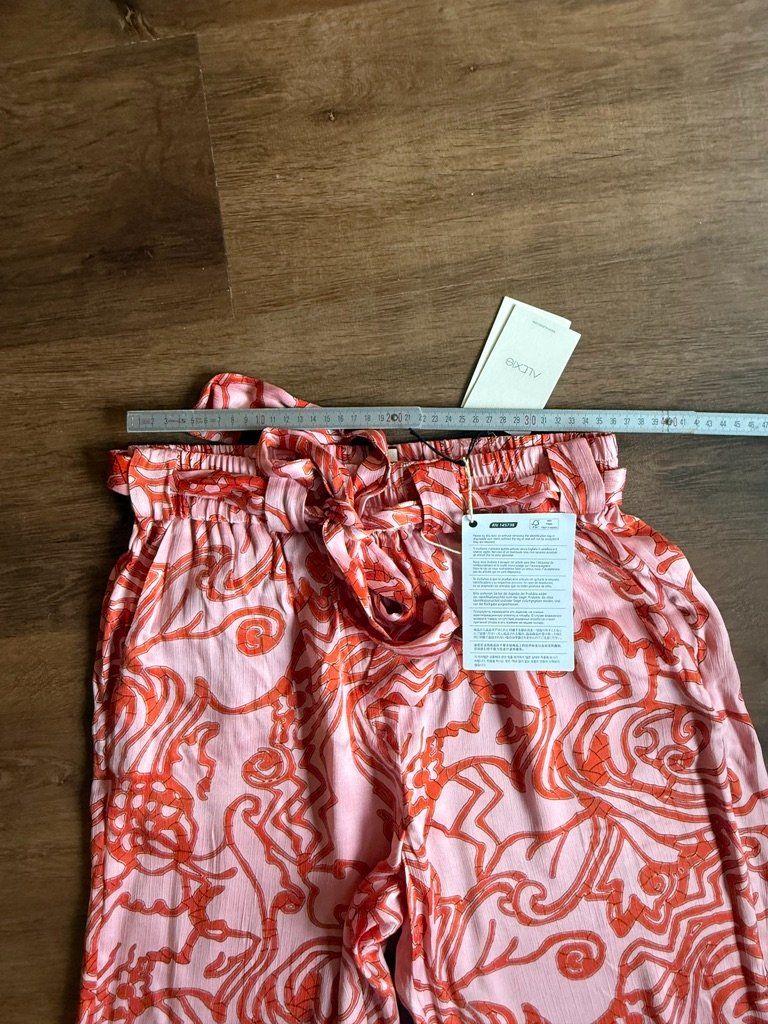 Pantaloni: Last chance till 19 June CHF 310 Alexis satin pants - M – Nuovo e nell'imballaggio originale da St-Sulpice VD venduto da juhdu 6