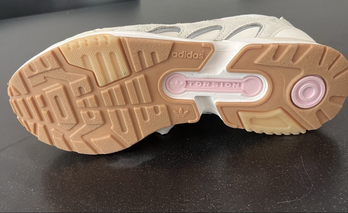 Adidas Scarpe da donna: Adidas Sneaker – Usato da Zürich venduto da Umaca 2