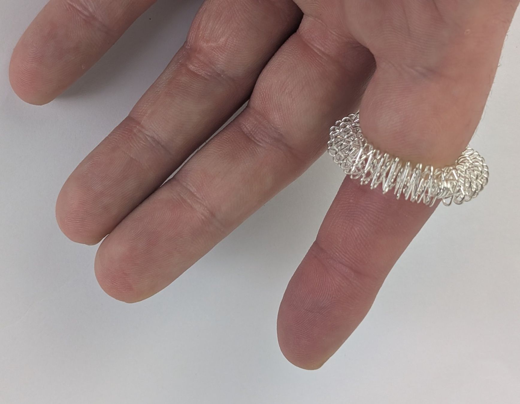 Anelli: Akupressur Finger-Massage-Ring (Silbrig) – Nuovo (secondo la descrizione) da Zürich venduto da 1.Simon 8