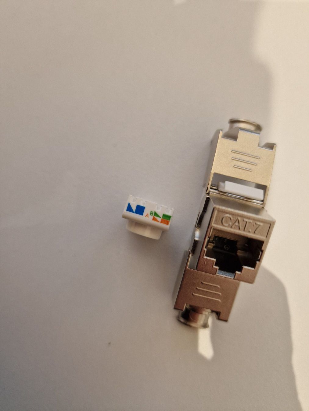 Stecker: Anschlussmodul RJ45 Cat.7, Netzwerkanschlussmodul – Neu und originalverpackt aus Buchrain von Sssschaller 3