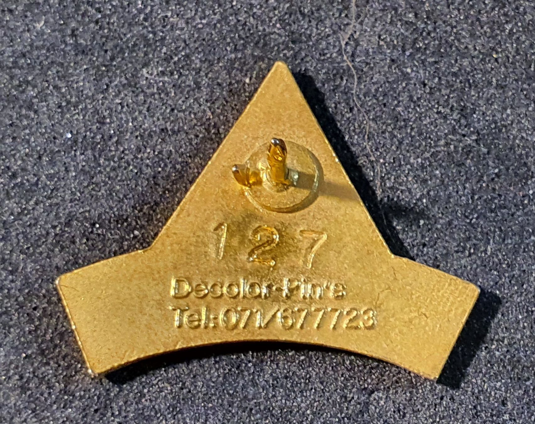 Placchette & Badge: BB247 - Pin Unfallhilfe Ostschweiz  Mobihilf  Nr. 127 – Usato da Reinach BL venduto da Boston-Verkauf 1