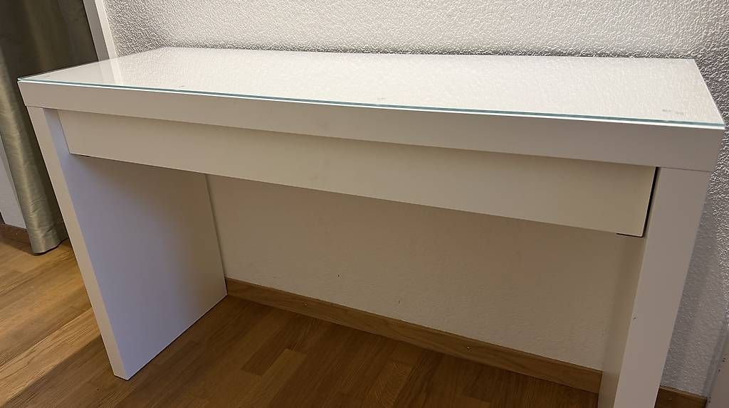 Ikea Tavoli da trucco: Schminktisch "MALM" IKEA – Usato da Schliern b. Köniz venduto da Jan_3098