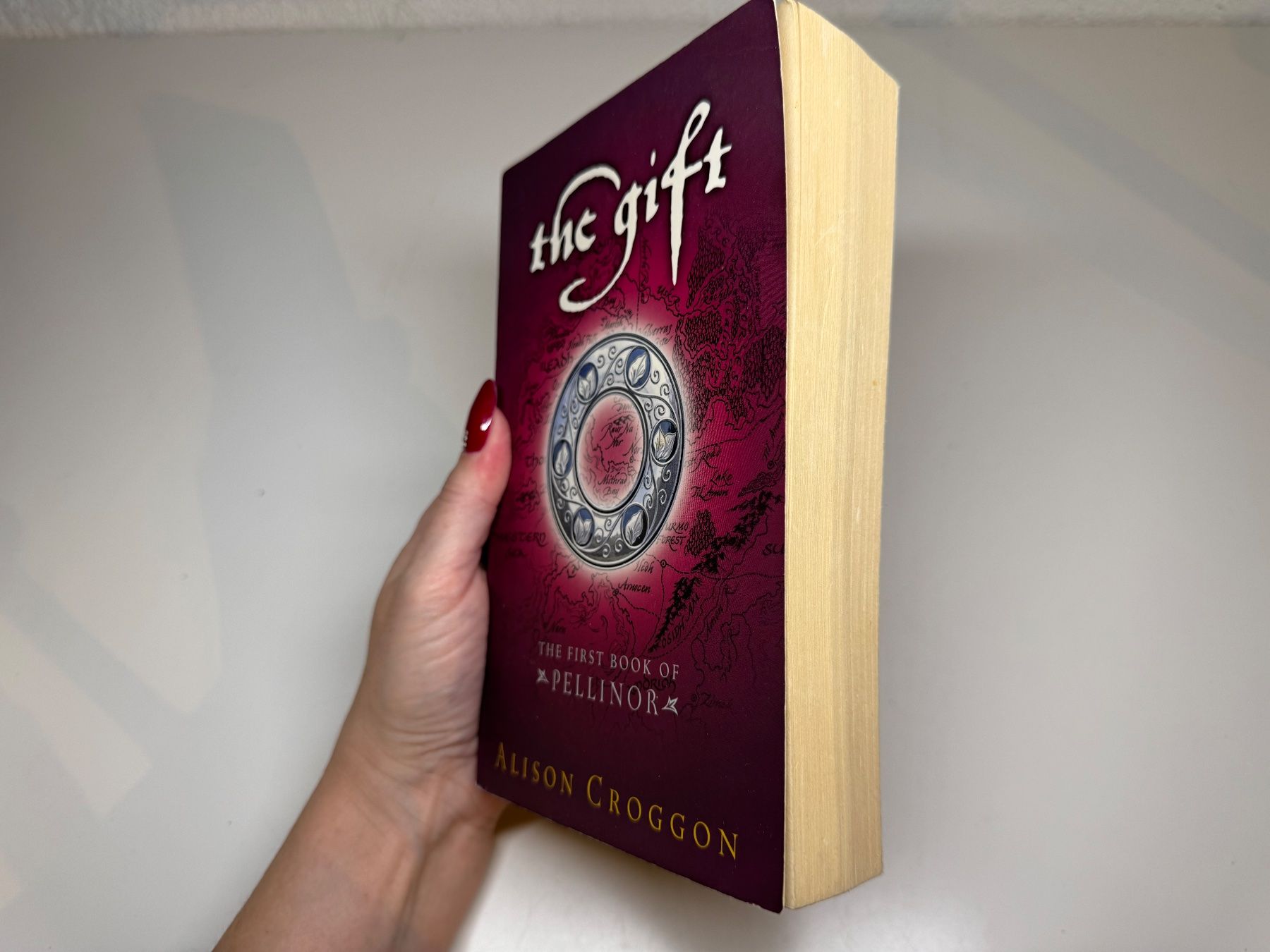 Libri: NOVEL: Alison Groggon, The Gift – Usato da Grosswangen venduto da English_books 1