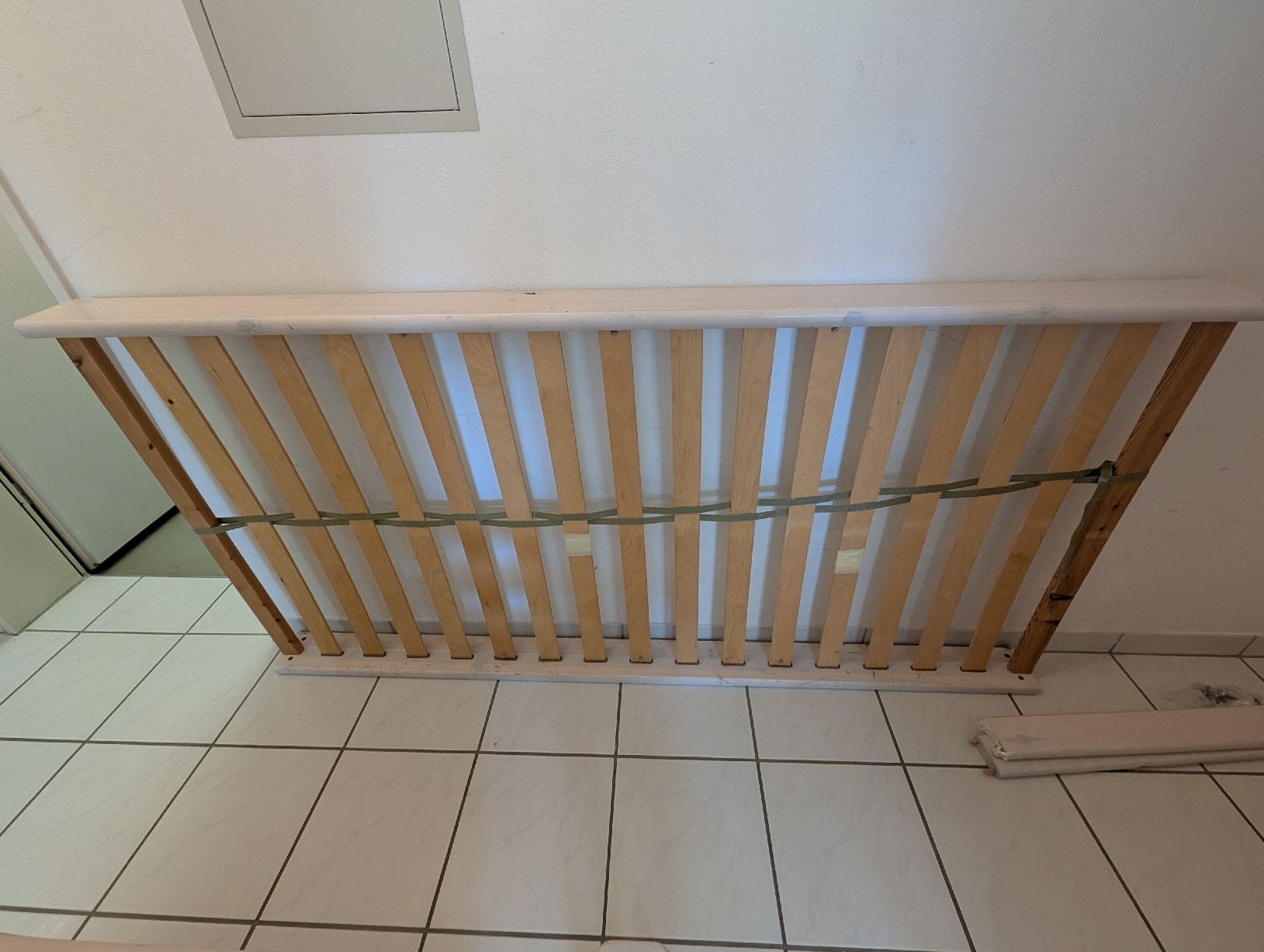 Flexa Letti: Flexa-Kinderbett 90 x 200 cm mit Matratze – Usato da Niederweningen venduto da Davebond888 7