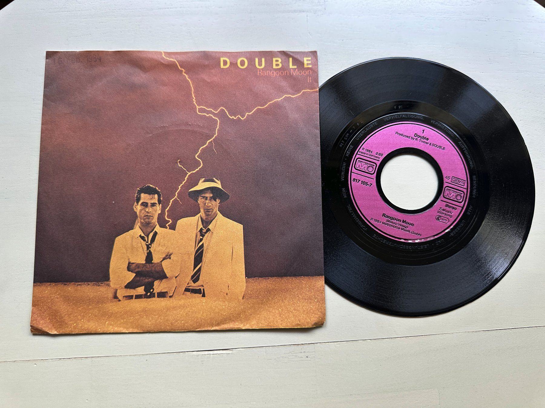 Dischi in vinile: DOUBLE tolle Single Rangoon moon SWISS 80's Electronic Kult – Usato da Basel venduto da Partridge