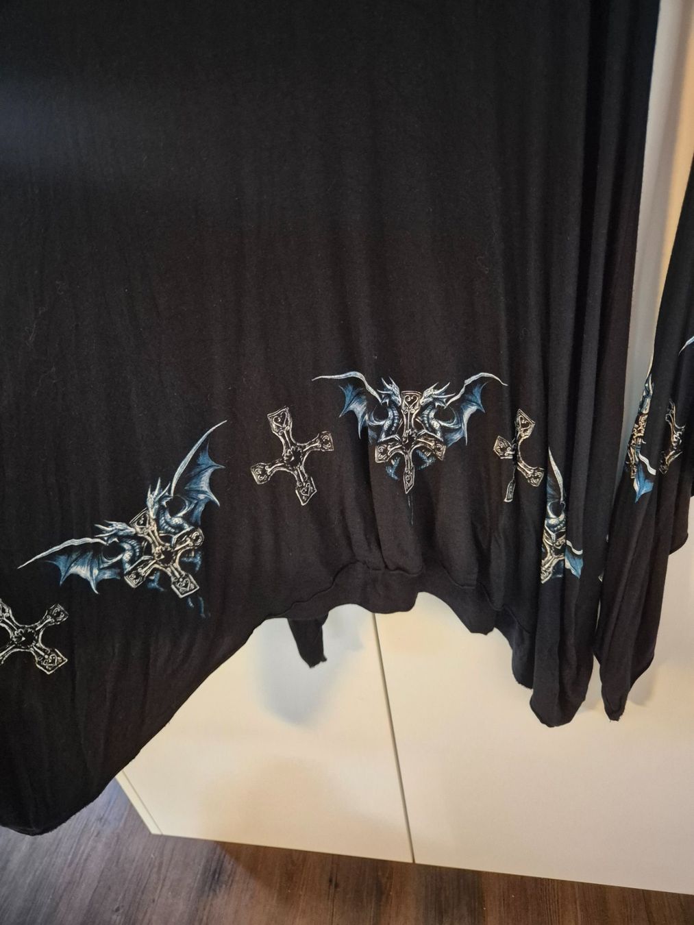 Kleider: Kleid mit Fledermausärmel – Gebraucht aus Rohrbach von Punisher_CVT 1