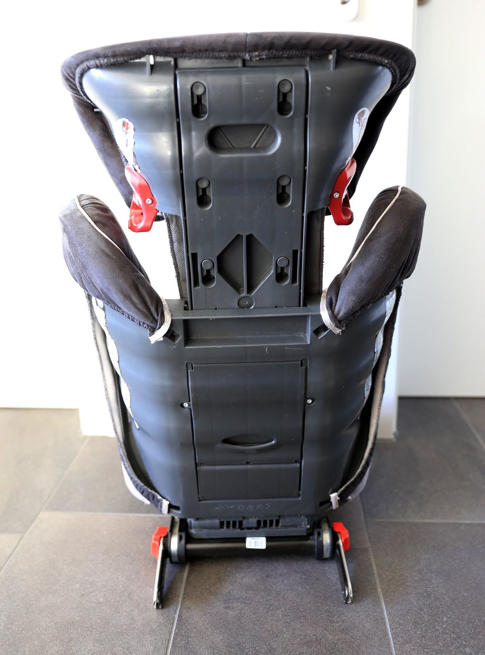 Britax Römer Sièges auto: Kinderautositz Britax Römer Kidfix – D'occasion à Altishausen par Jomisaru 2