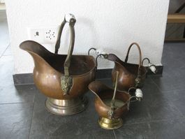 Konvolut: 3 antike Kohlekessel, Kupfer mit Keramikgriffen