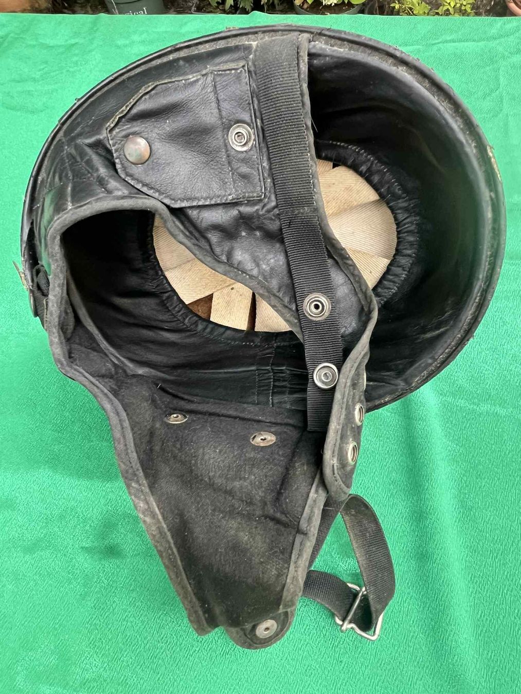 Abiti antichi: ancien casque moto Davida englais – Usato da Genthod venduto da Lenas9 5
