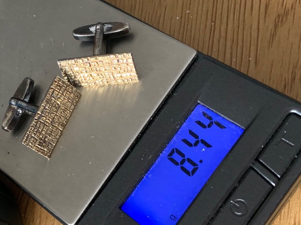 Gemelli: Manchettenknöpfe Goldige Struktur – Usato da Laufen venduto da belleskulptur 6