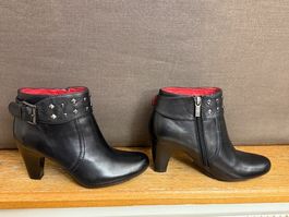 Jette Lederstiefeletten Gr. 4, schwarz, Nieten