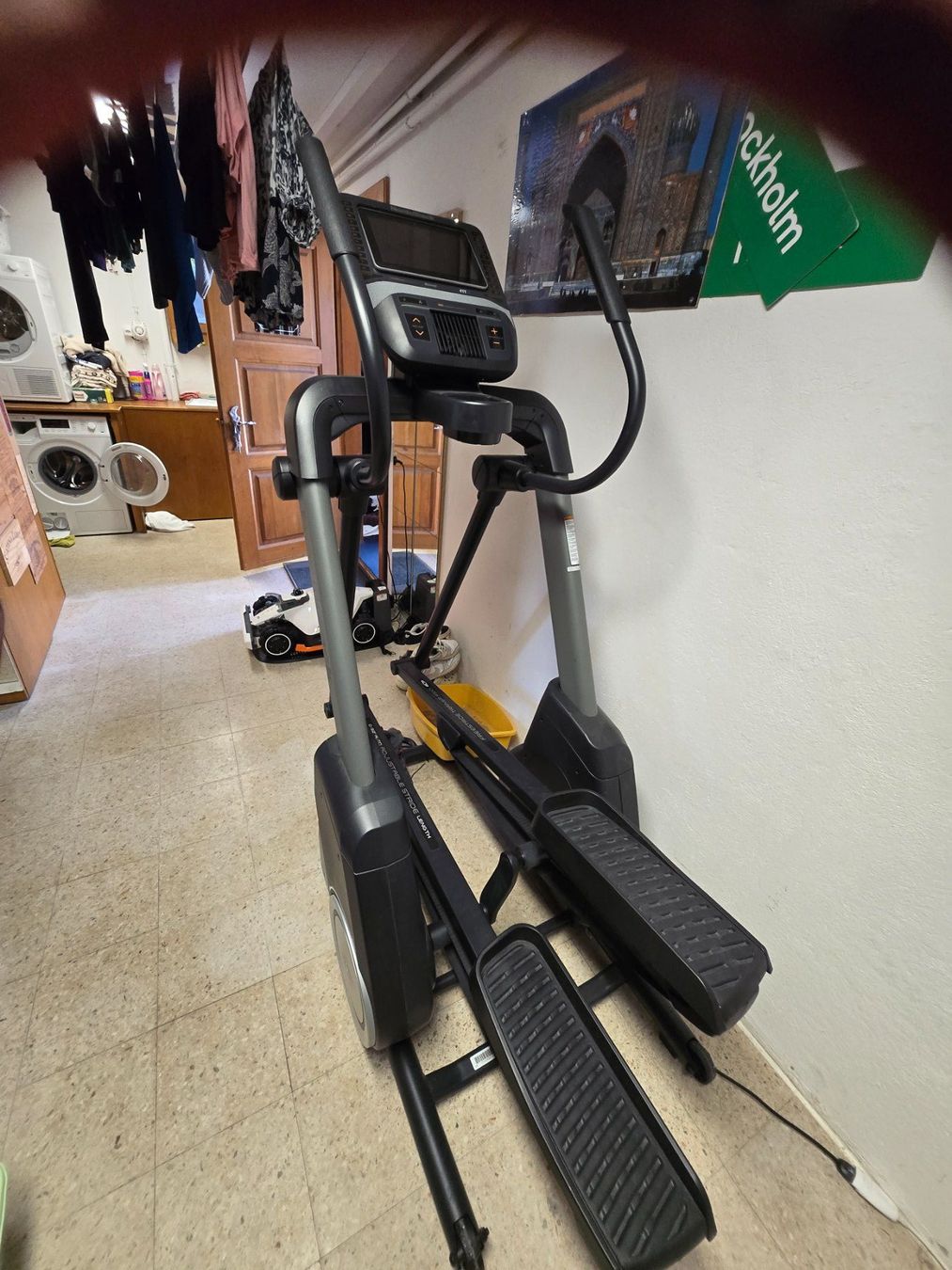 NordicTrack Hometrainer: NordicTrack Freestride Trainer FS10i Crosstrainer – Usato da Les Monts de Corsier venduto da Uzbek