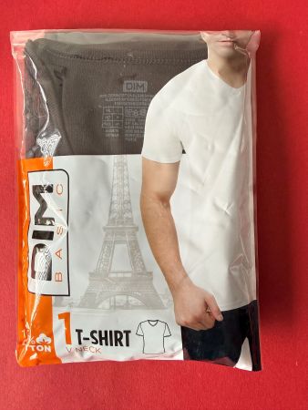 DIM Basic, T-Shirt V-Neck, Grösse M, Farbe Schwarz (1 Stück)