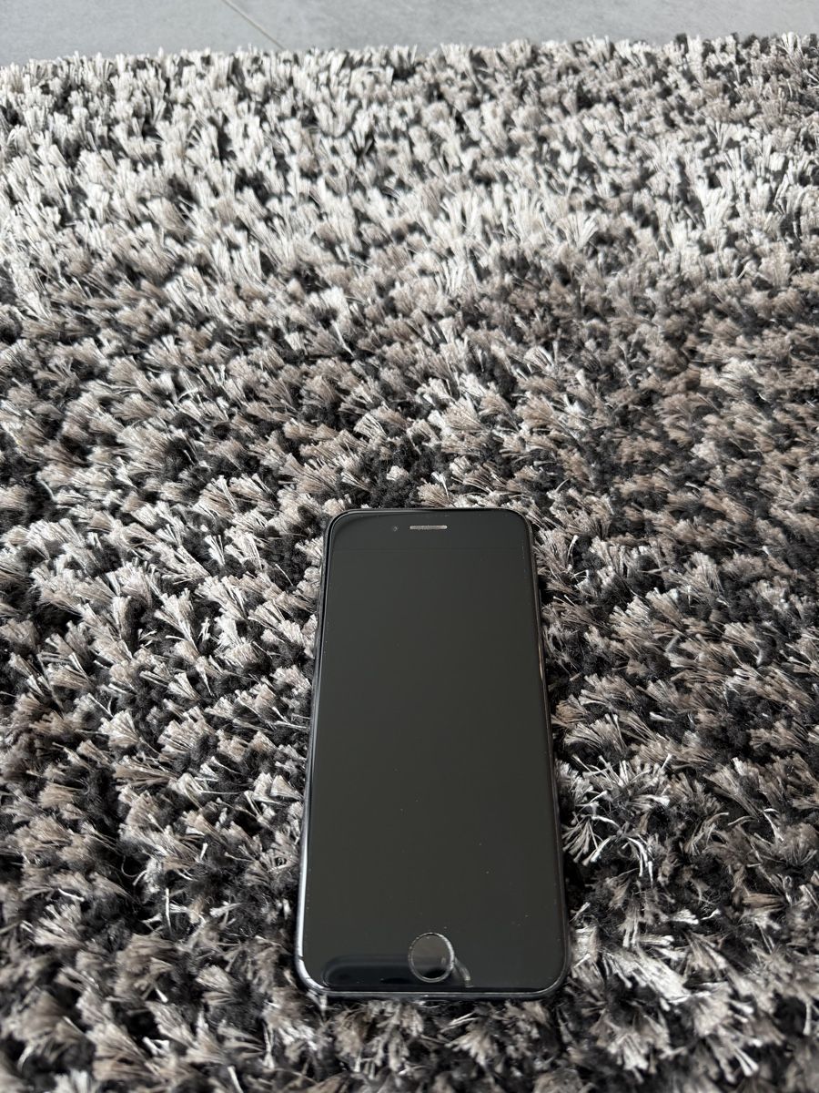 Apple Portables: iPhone – Défectueux à Wil SG par Ciara13 1