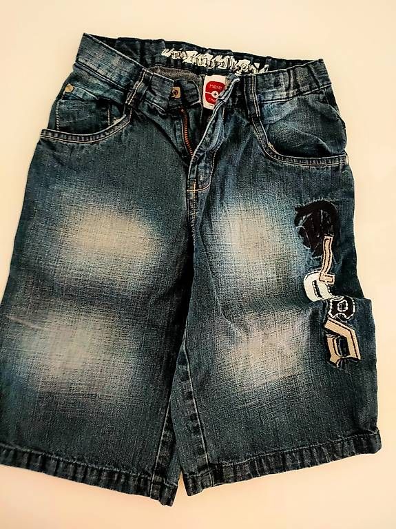 Jeans: Pantaloncini jeans diverse taglie  – Usato da Bellinzona venduto da mar_b5cp