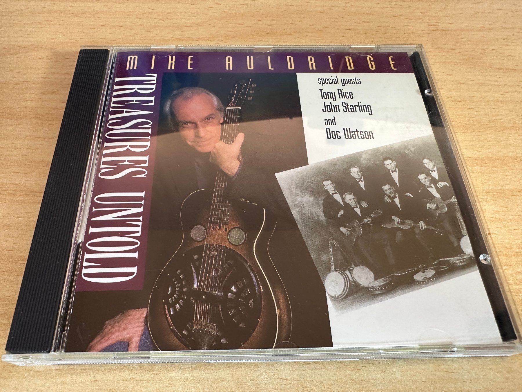 CD: Mike Auldridge – Treasures Untold – Usato da Rikon im Tösstal venduto da Alpenmutz