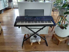 YAMAHA PSR-500 Keyboard