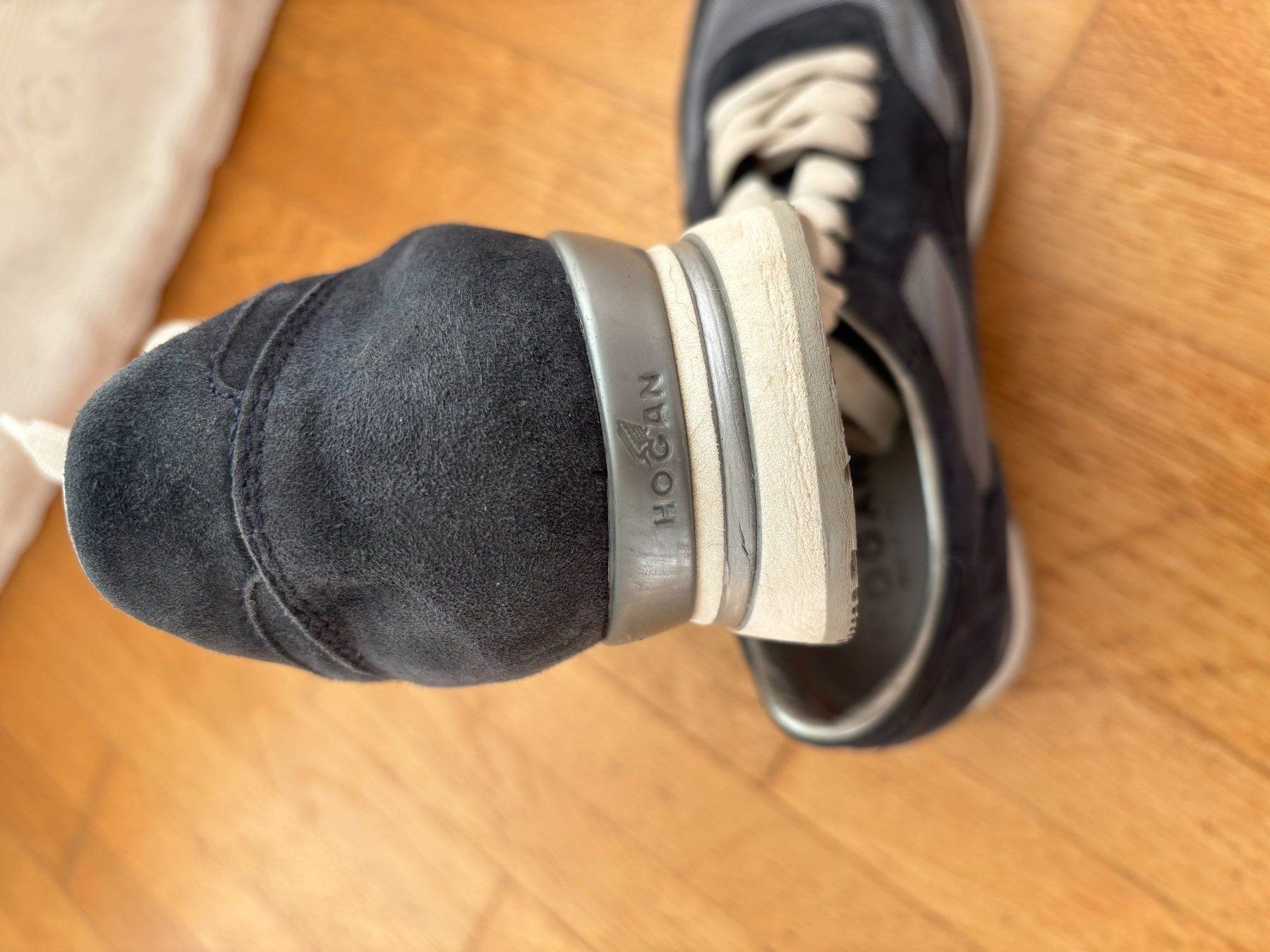 Hogan Scarpe da donna: Hogan Sneakers Damen – Usato da Gümligen venduto da ZepIV