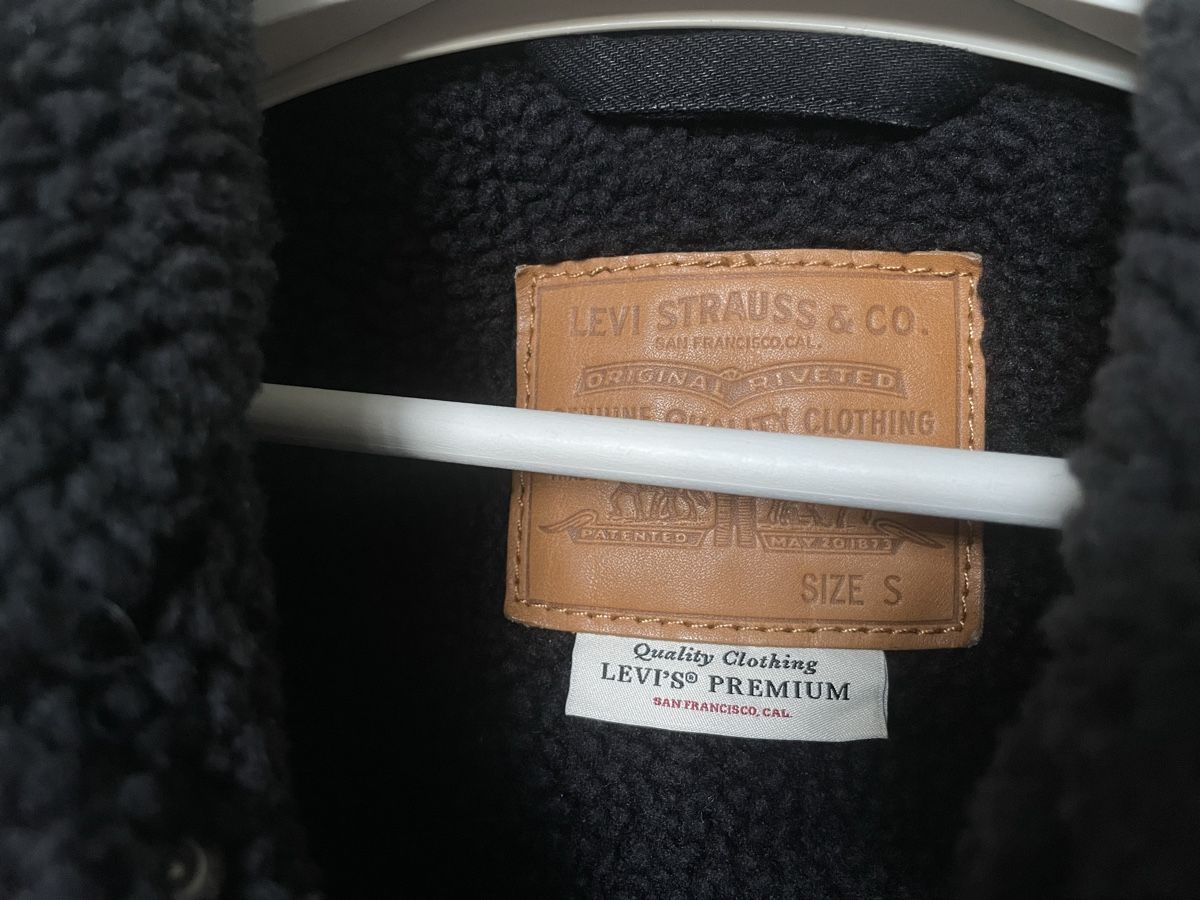 Levi's Giacche: Levis Sherpa Trucker – Nuovo (secondo la descrizione) da Tägerwilen venduto da Shaimaa 1