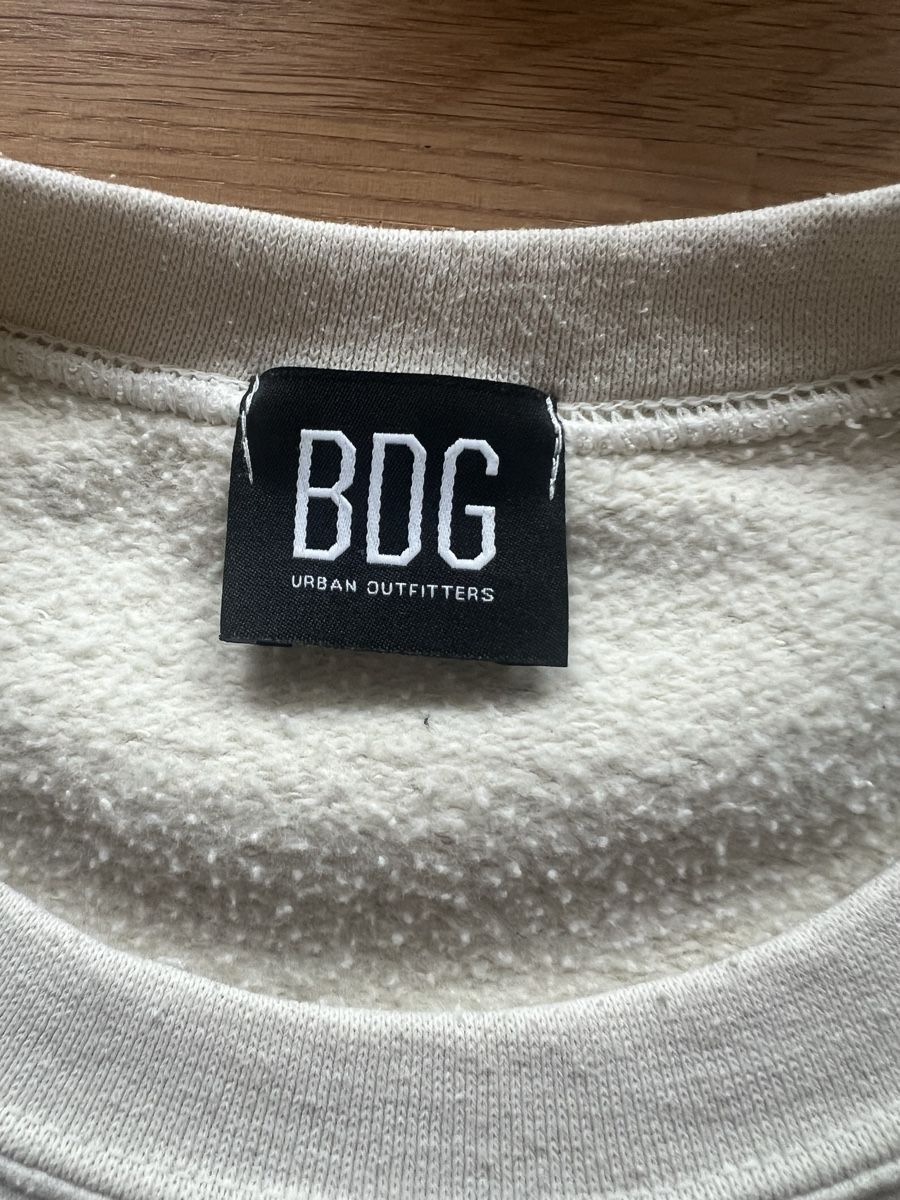 Urban Outfitters Pullover & Sweatshirts: Urban Outfitters Sweater – Neu (gemäss Beschreibung) aus Bern von lea_wf9x 2