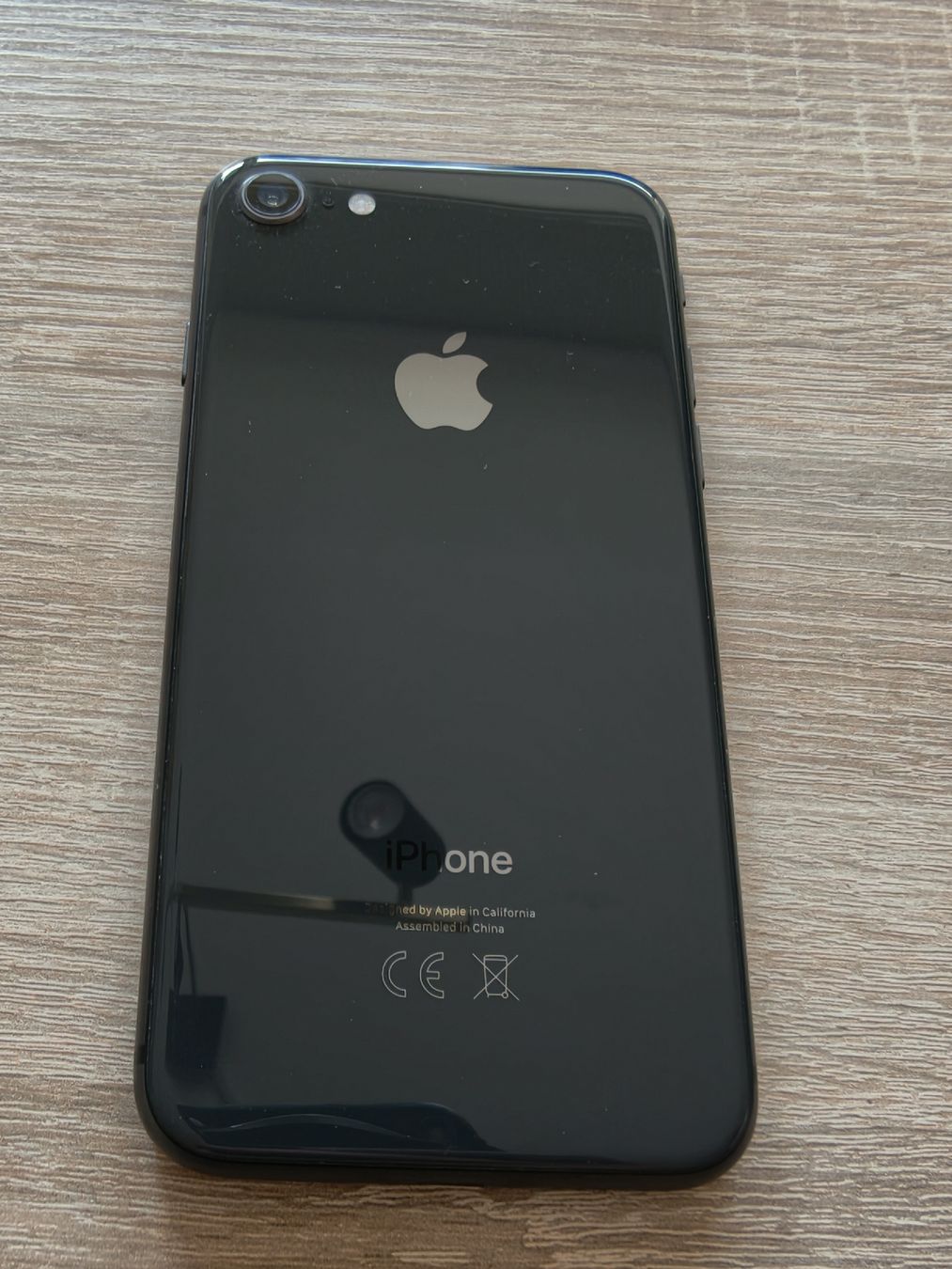 Apple Handys / Smartphones: iPhone 8 gebraucht  – Gebraucht aus Basel von leyendasrr