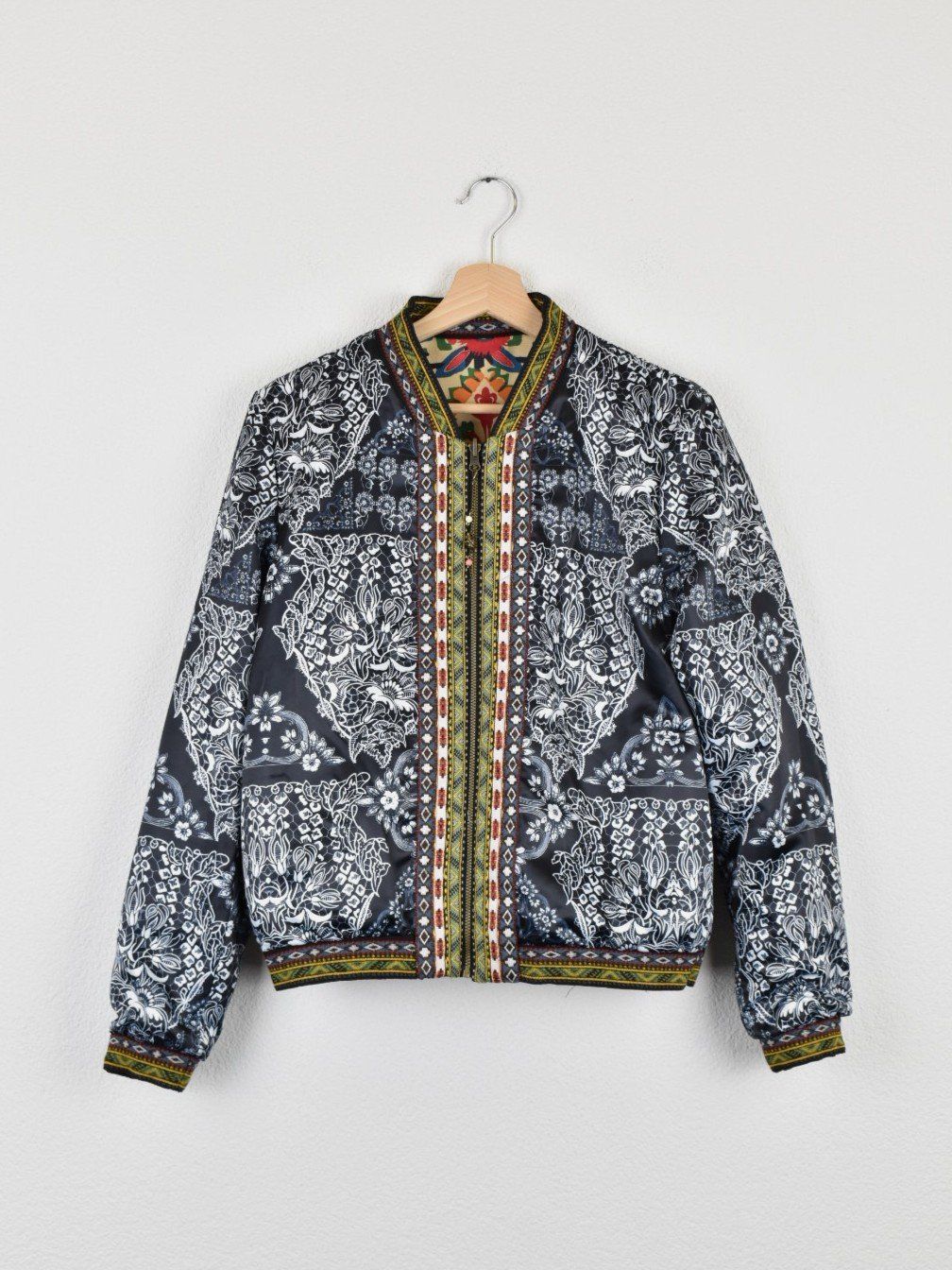 Desigual Jacken: Desigual Bomberjacke, reversible, Gr.40, neuwertig – Neu (gemäss Beschreibung) aus Nürensdorf von 2ND_STORY