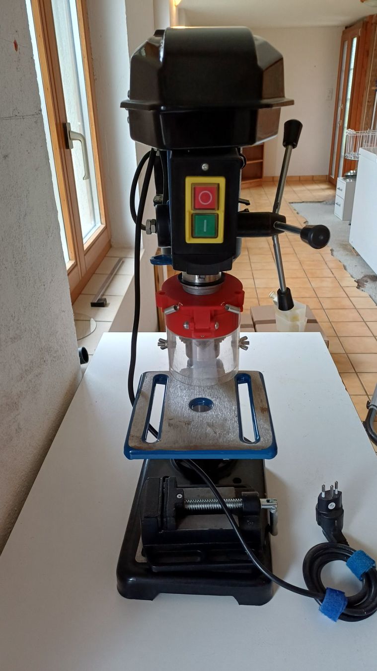 Scheppach Trapani: Scheppach Tischbohrmaschine  DP16VLS – Usato da Eriswil venduto da Mclc 1