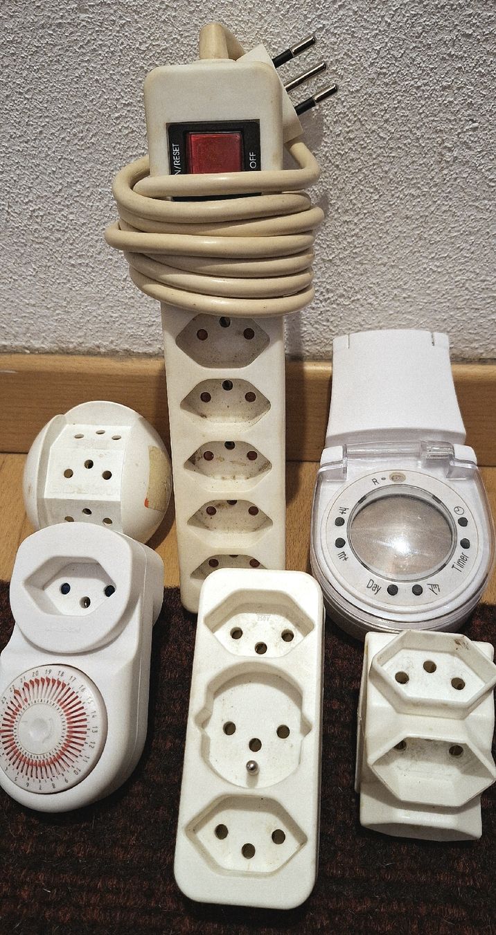 Stecker: Zeitschaltuhren & Mehrfachstecker – Gebraucht aus Emmenbrücke von abu_9mj8 1