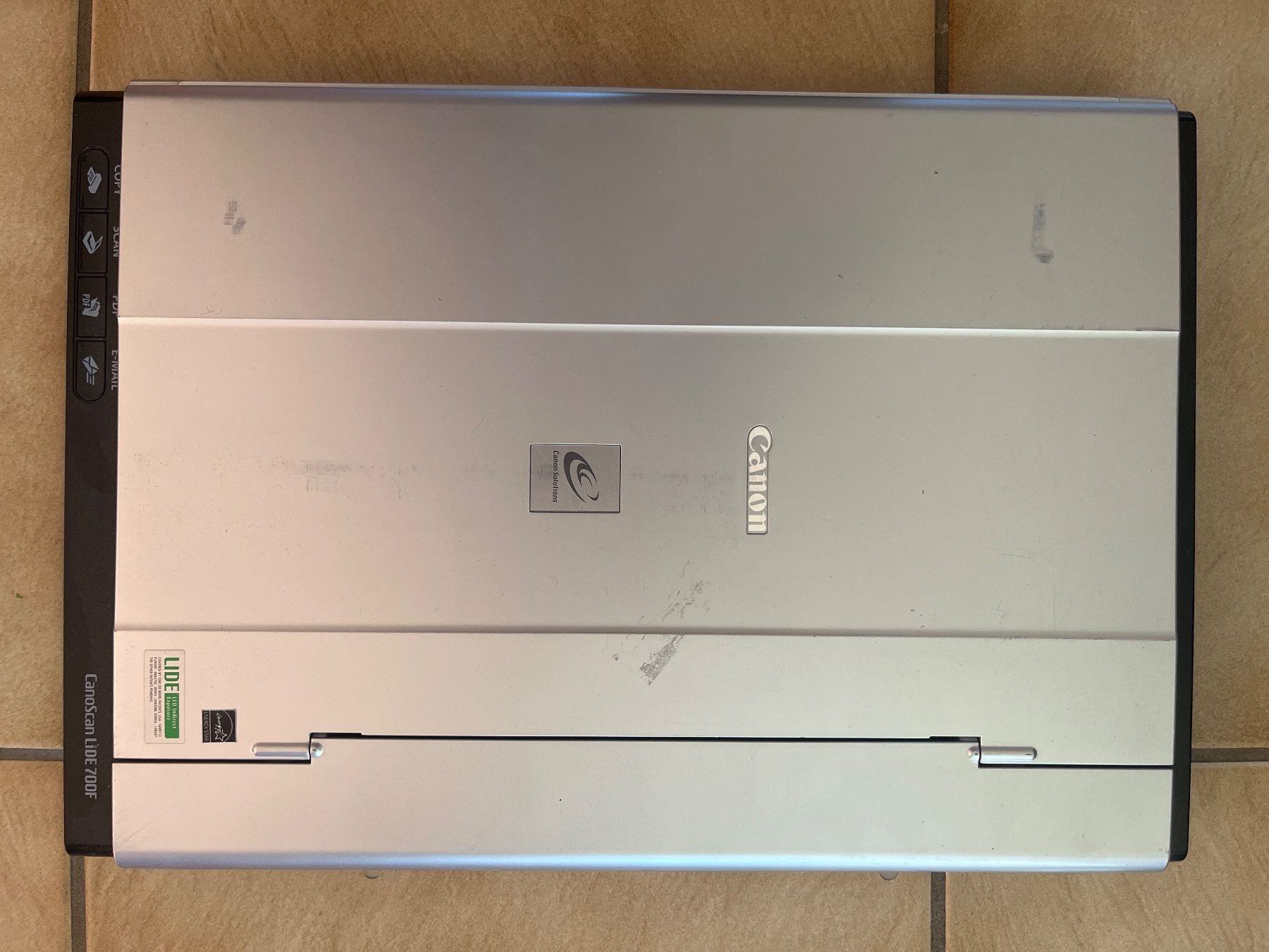Canon Scanner: Scanneur CANON CanoScan LiDE 700F – Usato da Vernayaz venduto da Darkfrost