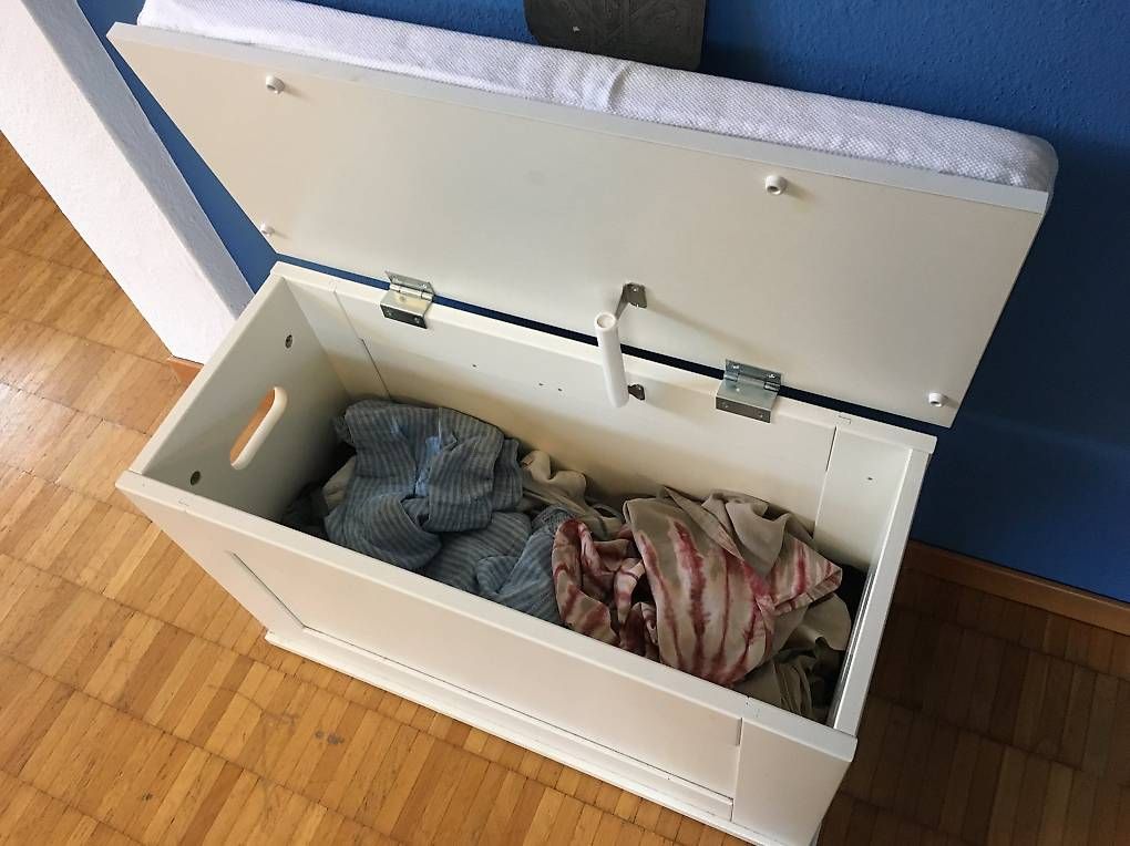 Cassapanche: Wäschetruhe / Sitzbank – Usato da Zürich venduto da BuenosAires03 2