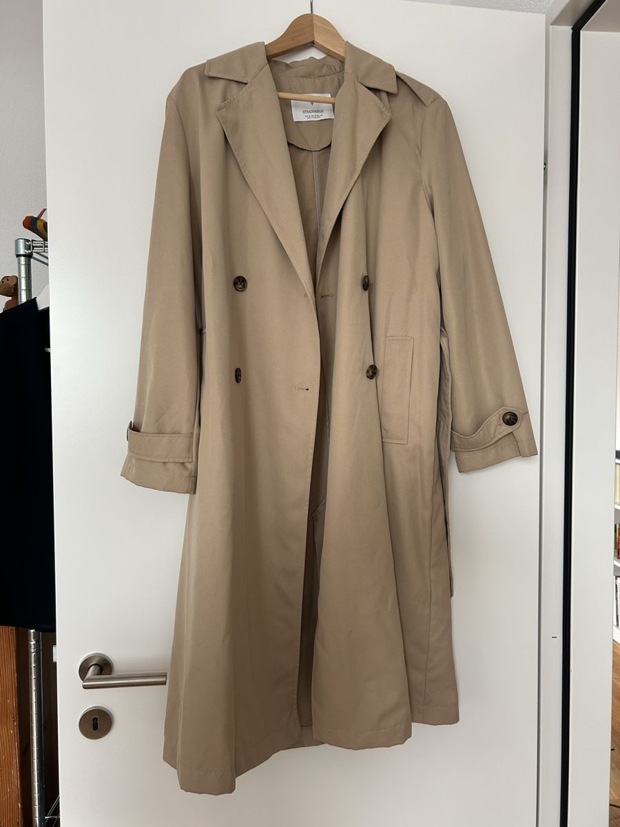 Stradivarius Cappotti: Stradivarius Trenchcoat Beige, Grösse M – Nuovo (secondo la descrizione) da Luzern venduto da mhbob