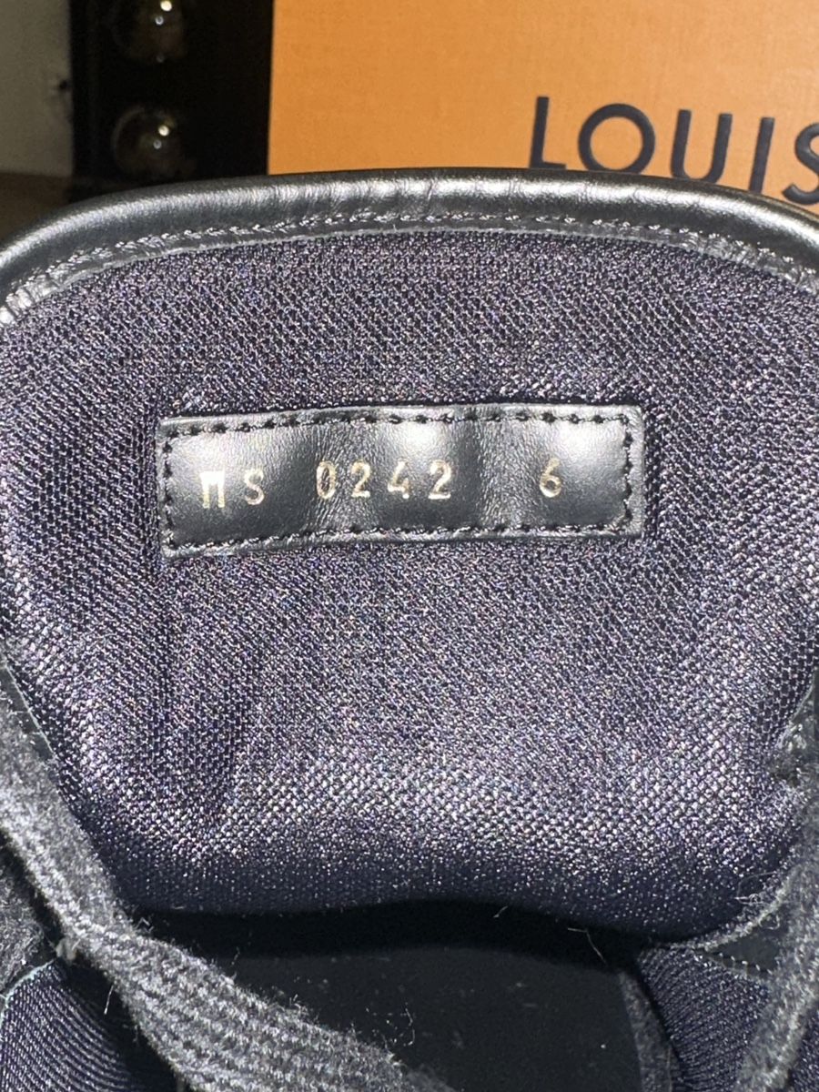 Louis Vuitton Chaussures hommes: Louis Vuitton Revoli Sneaker Boot (NICHT MEHR IM LV STORE) – Neuf (Voir description) à Bözen par jon_wn2j 7