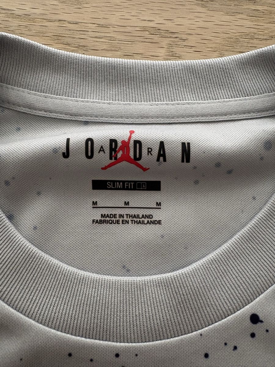 Jordan Maillots de corps & Pantalons: PSG Trainingstrikot 21/22 – D'occasion à Domat/Ems par tim_lq6b 3
