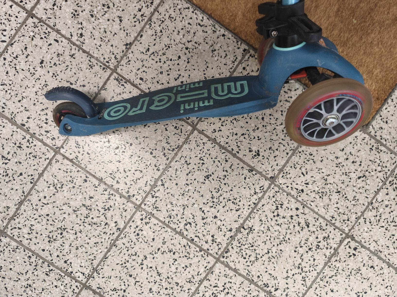 Micro Veicoli per bambini: Micro Scooter Mini 3 in 1 – Usato da Schliern b. Köniz venduto da andrealisa91 1