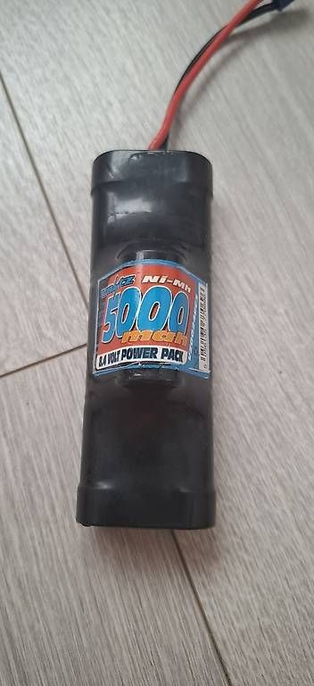 Batterie, Caricabatterie & Alimentatori: Voltz NI-Mh 5000mah 8.4 Volt Power Pack – Usato da Bösingen venduto da Schruppateli