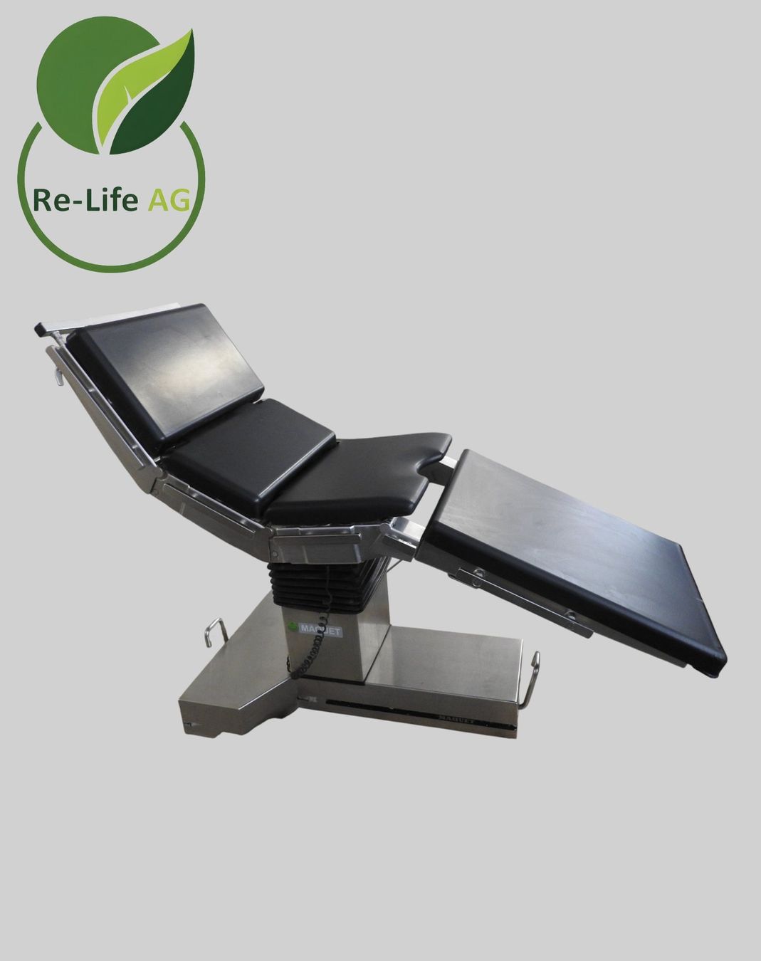 Appareils médicaux: Maquet Universal Operating Table Electrohydraulic operating – D'occasion à Reinach BL par Re-LifeAG_Labor 2