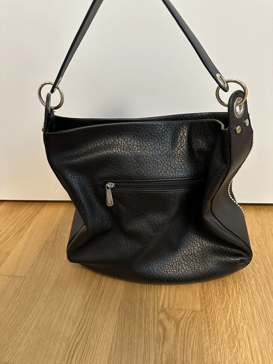 Sacs femmes: Handtasche schwarz – D'occasion à Ermatingen par nic_x2tf 2