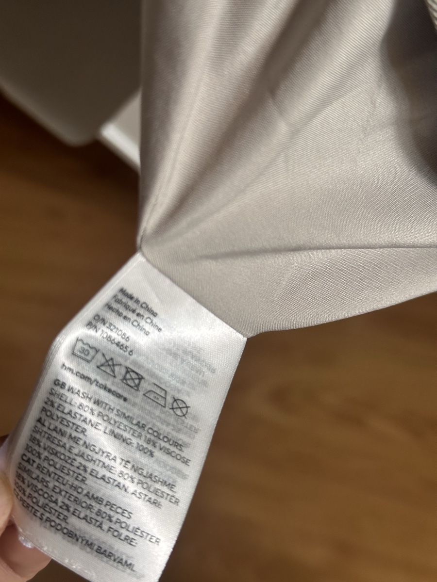 H&M Giacche: Blazer hellgrün Gr M von H&M – Usato da Münsingen venduto da Secondhand89 3