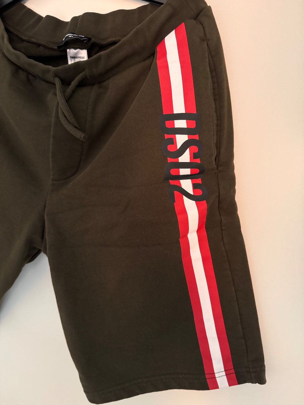 Dsquared2 Pantaloni: Bermuda Dsquared2 taglia 16y – Usato da Dino venduto da Robtherabbit