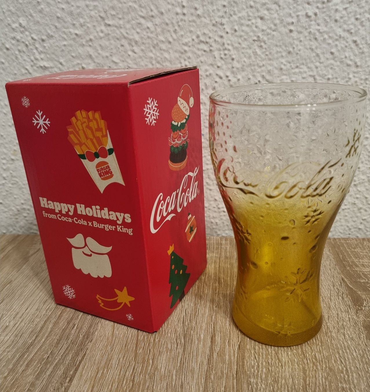 Coca-Cola Bicchieri: Glas Burgerking X Coca Cola Gold – Nuovo e nell'imballaggio originale da Neuenhof venduto da SquidGame