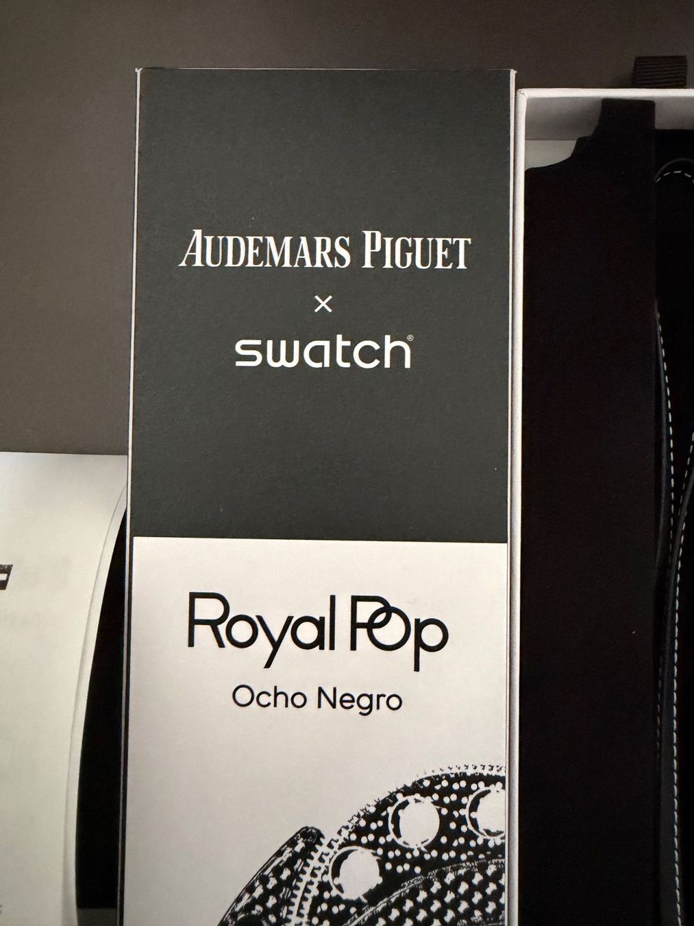 Swatch Orologi: Royal Pop - Ocho Negro - Neu – Nuovo e nell'imballaggio originale da Basel venduto da Andybatt_ 1
