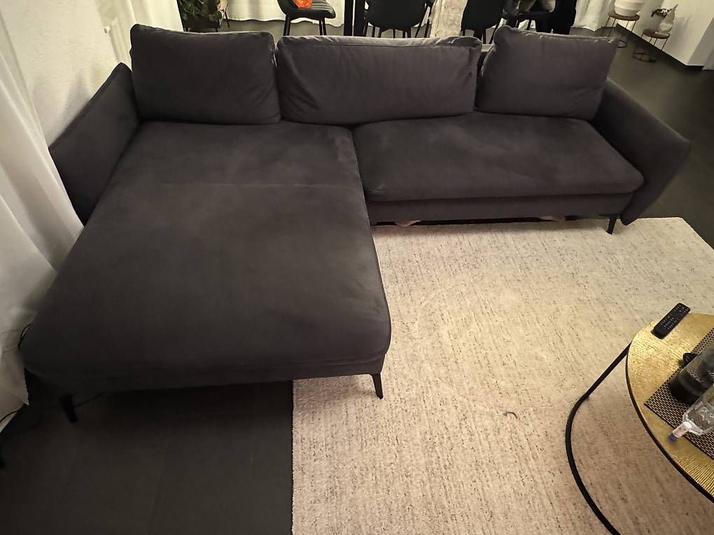 Divani: Schlaf Sofa mit Stauraum – Usato da Frick venduto da Cody96