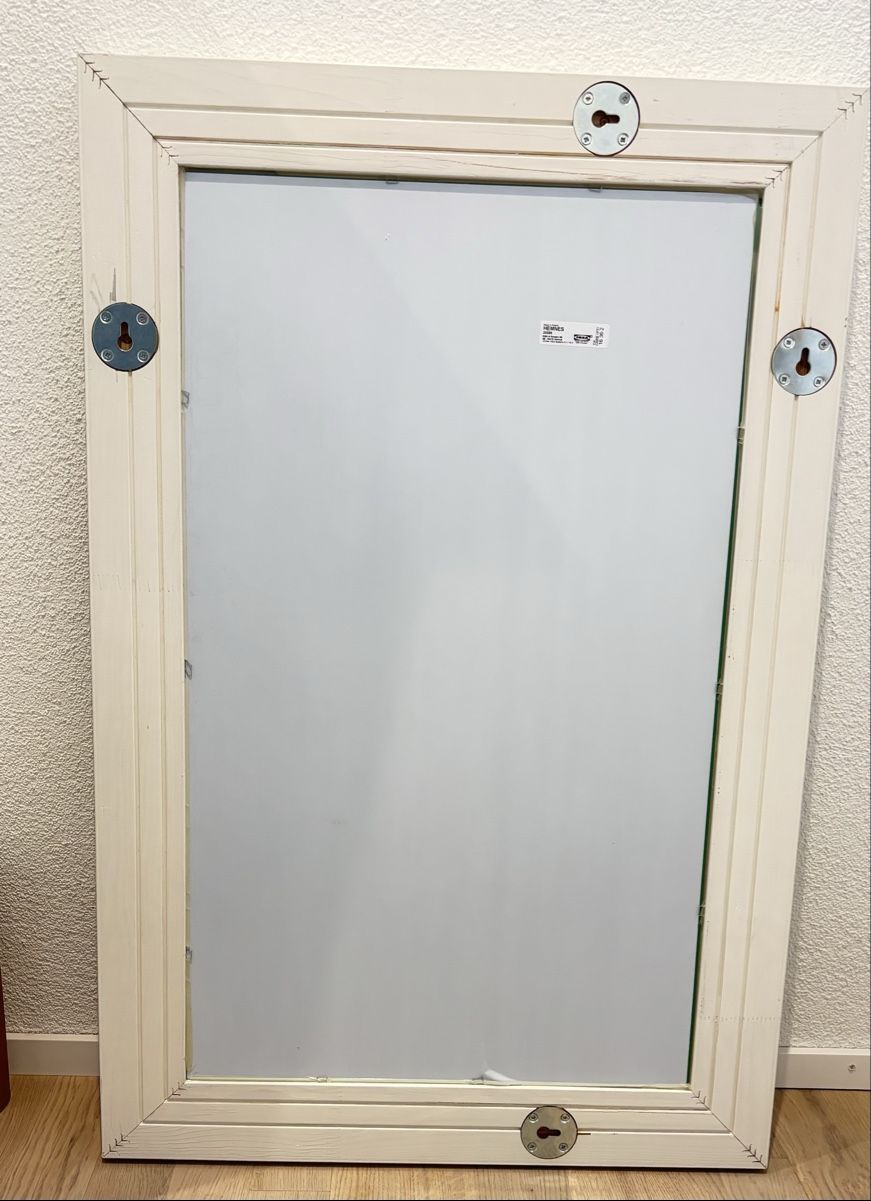 Specchi: eleganter weißer Holzspiegel – Usato da Au ZH venduto da Kross 1