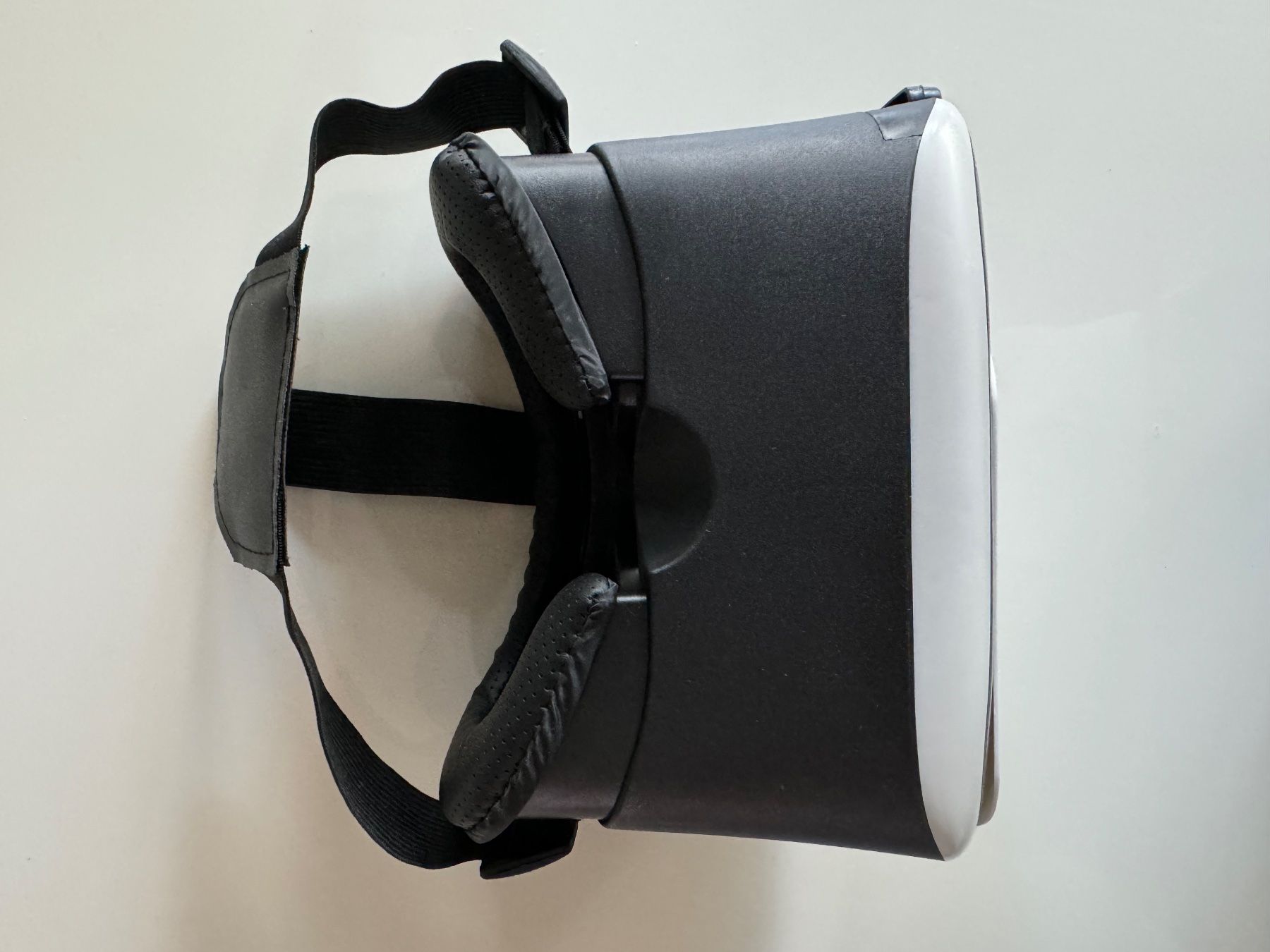 Casco VR: Virtual reality on your smart phone – Nuovo (secondo la descrizione) da Cologny venduto da PEACEANDLOVE 4