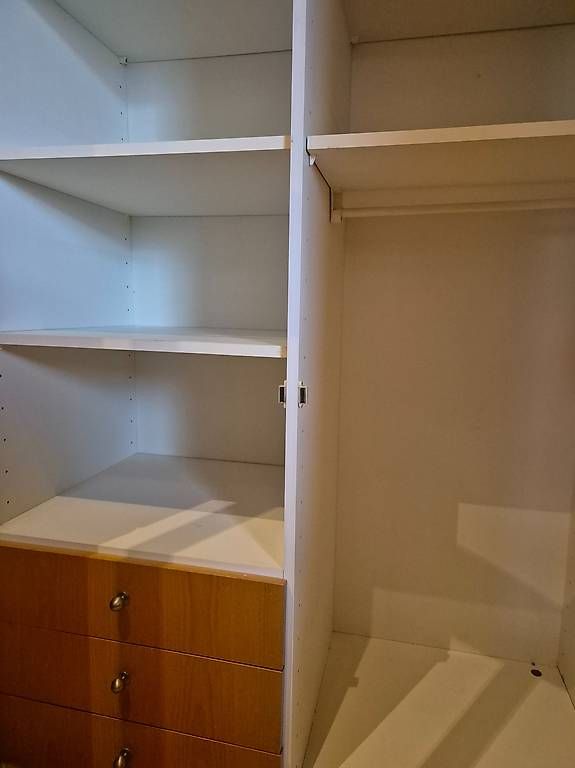 Armadi: 2 Stk. Schrank mit Schubladen  – Usato da Zug venduto da saxis 1