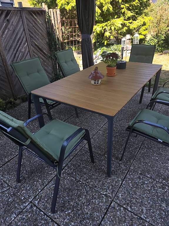 Set de table et chaises: Gartentisch mit 6 Stühle  – D'occasion à Brittnau par anj_vhv9 2