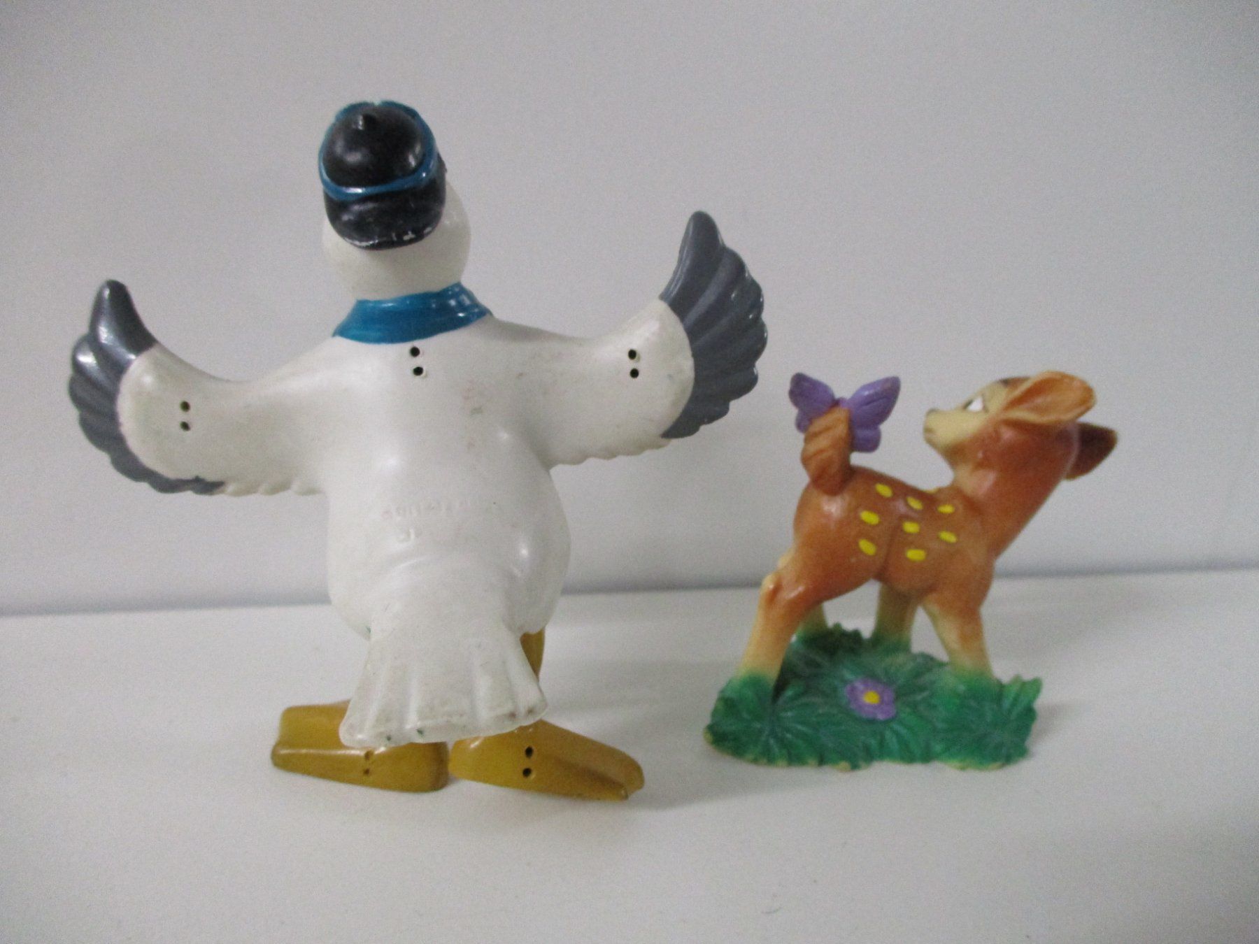 Statuette: Albatros Wilbur und Bambi – Usato da Rothrist venduto da blechdosen 1