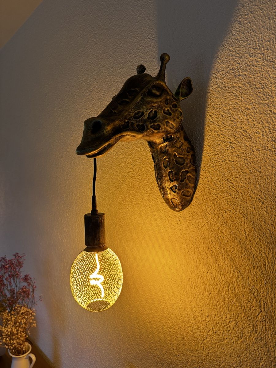 Lampade: Lindby Wandleuchte Nirvathia, 35 cm, Giraffe, messingfarben – Nuovo e nell'imballaggio originale da Büren zum Hof venduto da Glausersimon