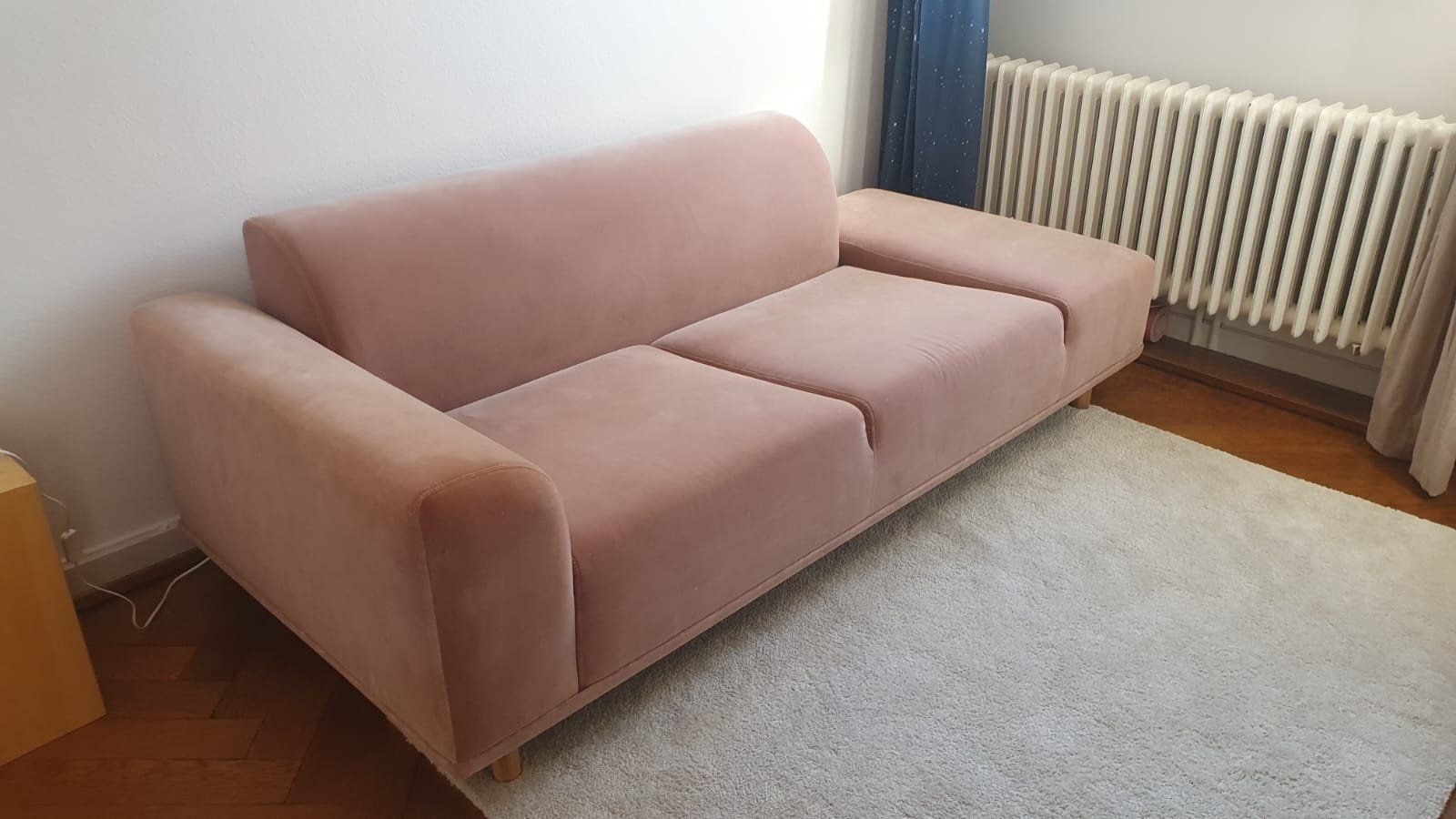 Bolia Divani: Bolia Sofa rosa Samt in Windisch abholbar – Usato da Zürich venduto da Lona280 2