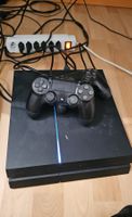 PlayStation 4 (CUH-1216B) mit 2 Controllern